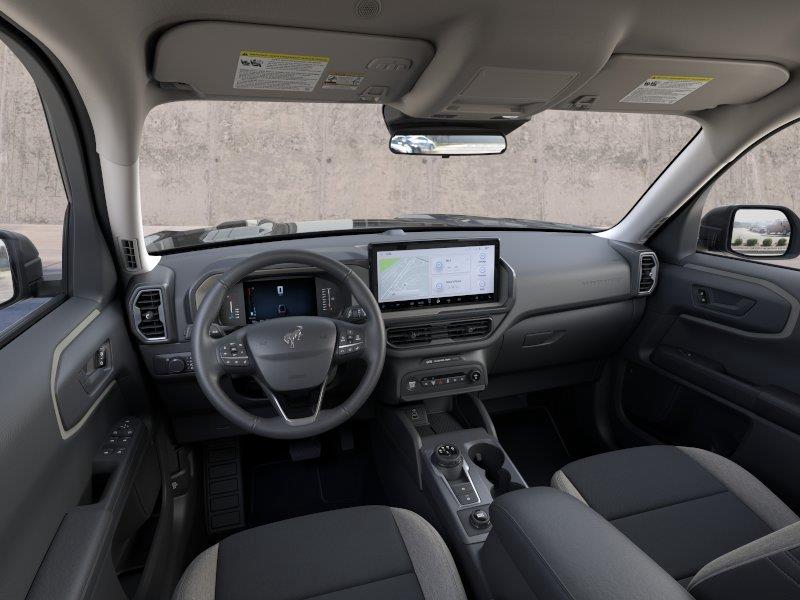 Vehicle photo 9