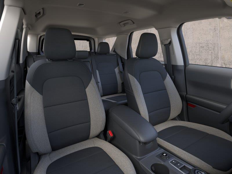 Vehicle photo 10
