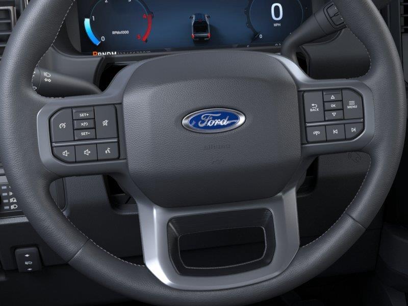 Vehicle photo 12