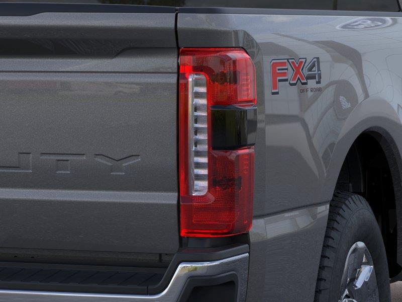 Vehicle photo 21