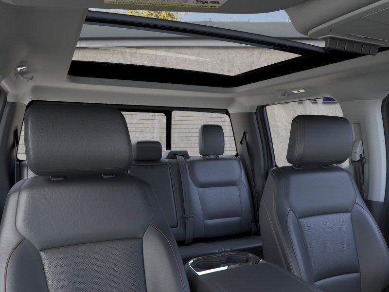 Vehicle photo 22