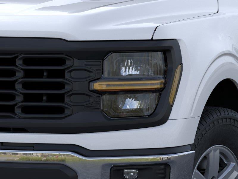 Vehicle photo 18