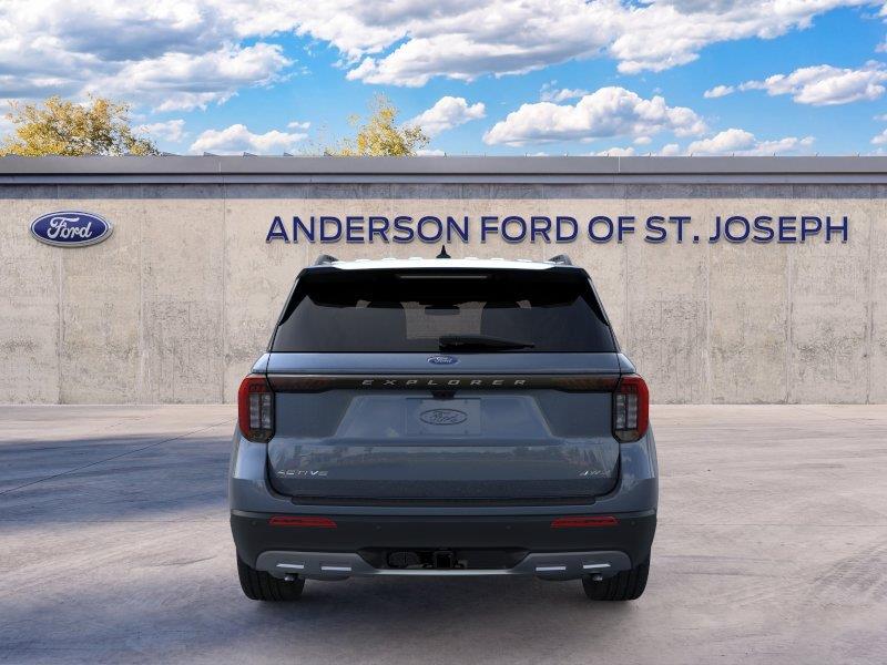 Vehicle photo 5