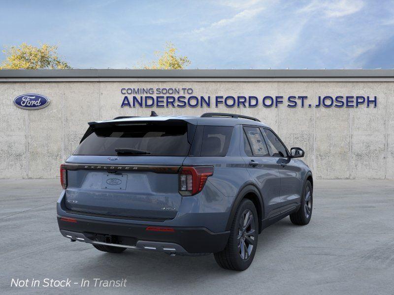 Vehicle photo 8