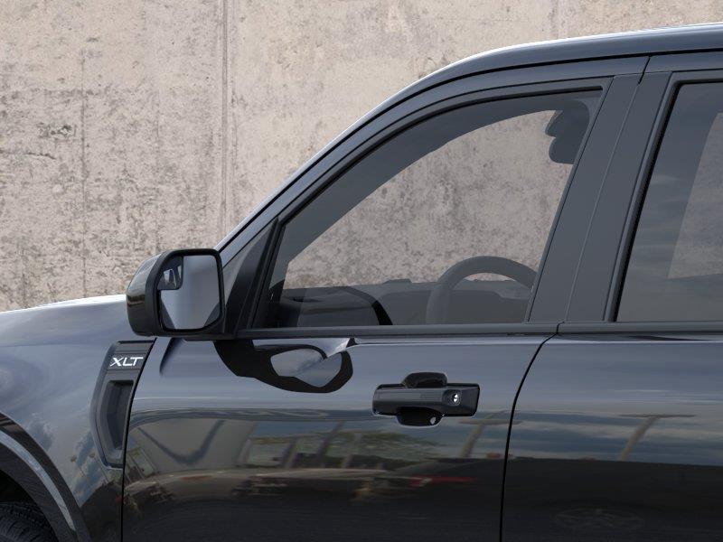 Vehicle photo 21