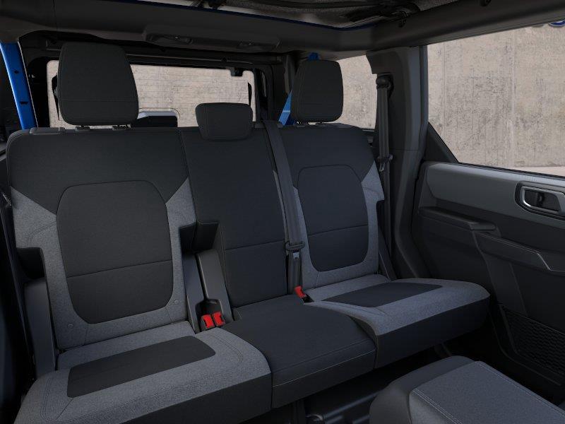Vehicle photo 11