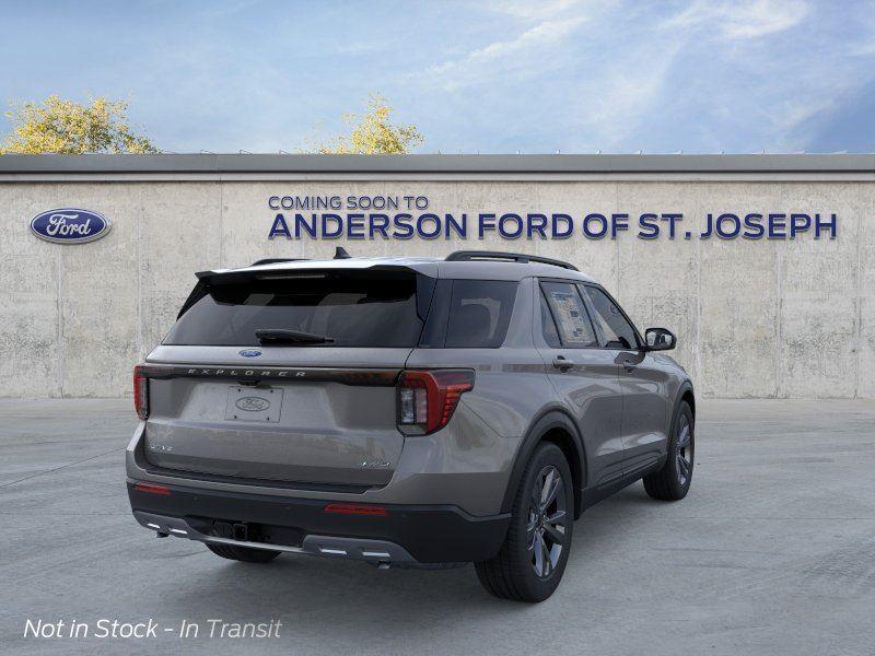 Vehicle photo 8