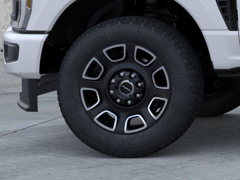 Vehicle photo 19