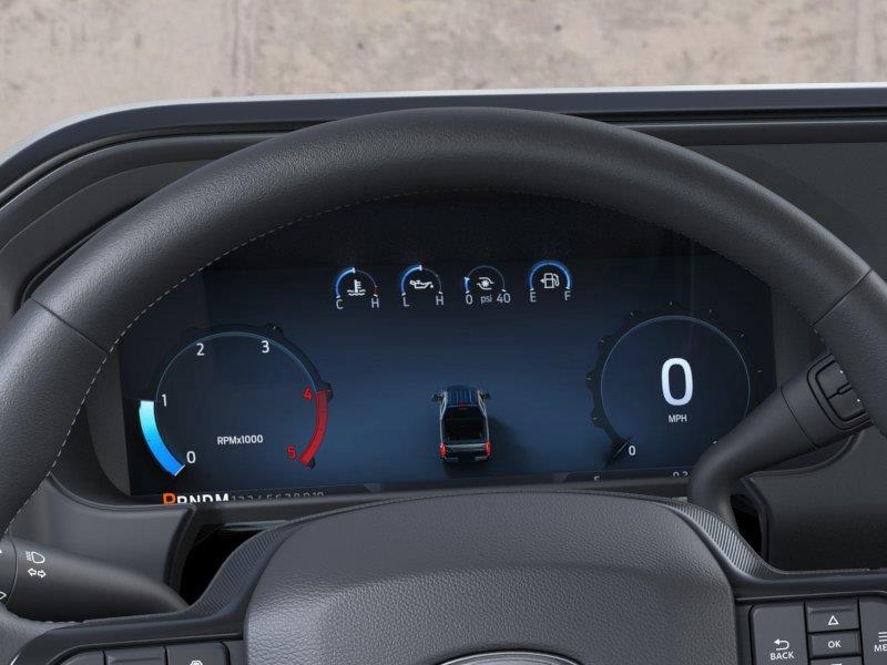 Vehicle photo 13