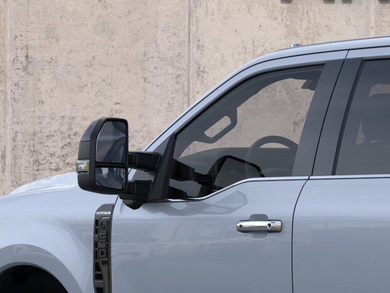 Vehicle photo 20