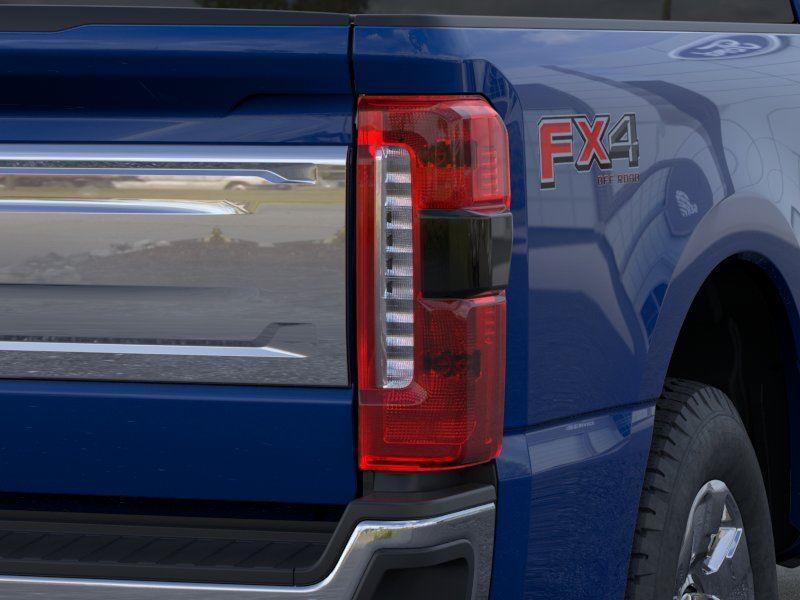Vehicle photo 21