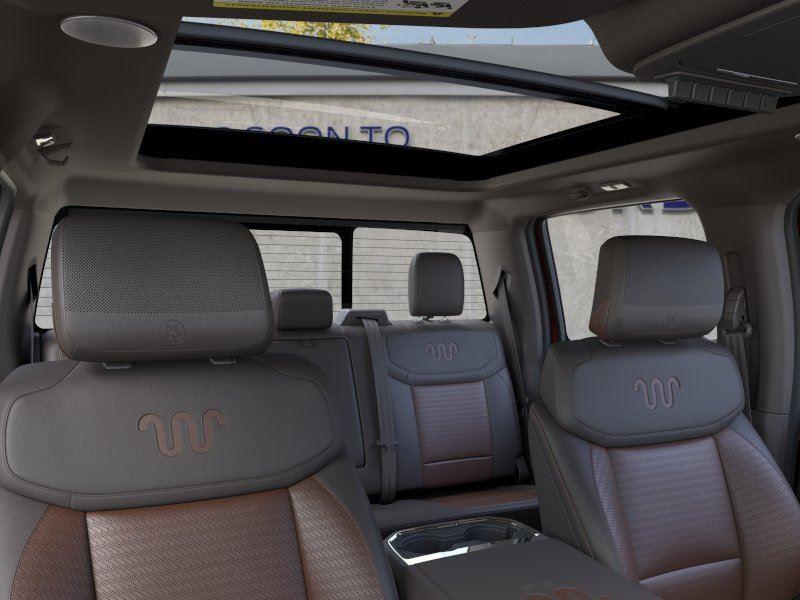 Vehicle photo 22