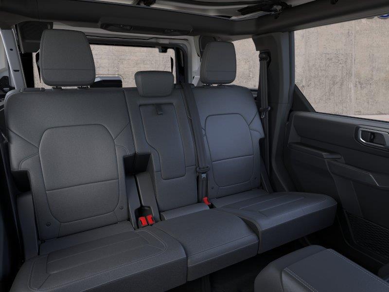 Vehicle photo 11