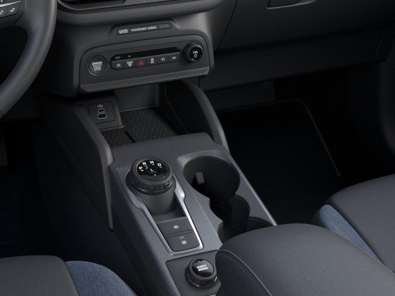 Vehicle photo 15