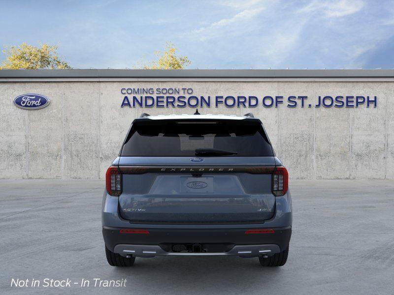 Vehicle photo 5