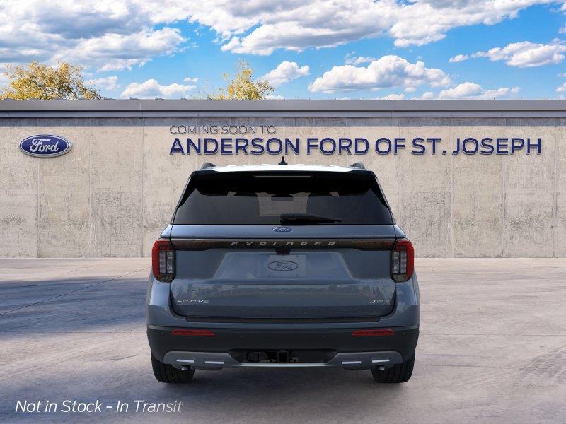 Vehicle photo 5