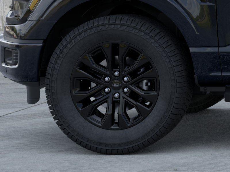 Vehicle photo 19