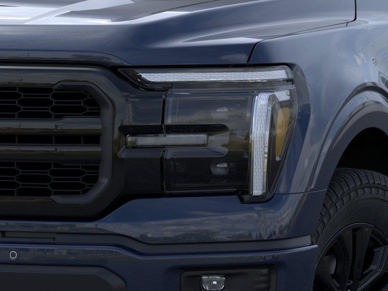 Vehicle photo 18