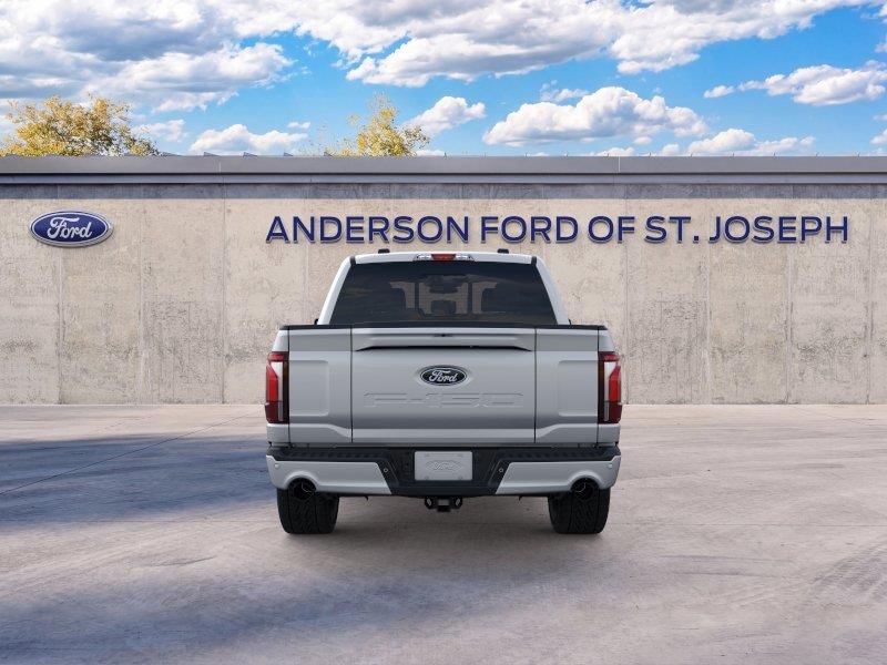 Vehicle photo 5