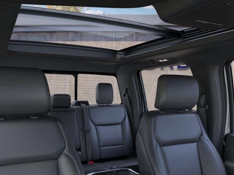 Vehicle photo 22