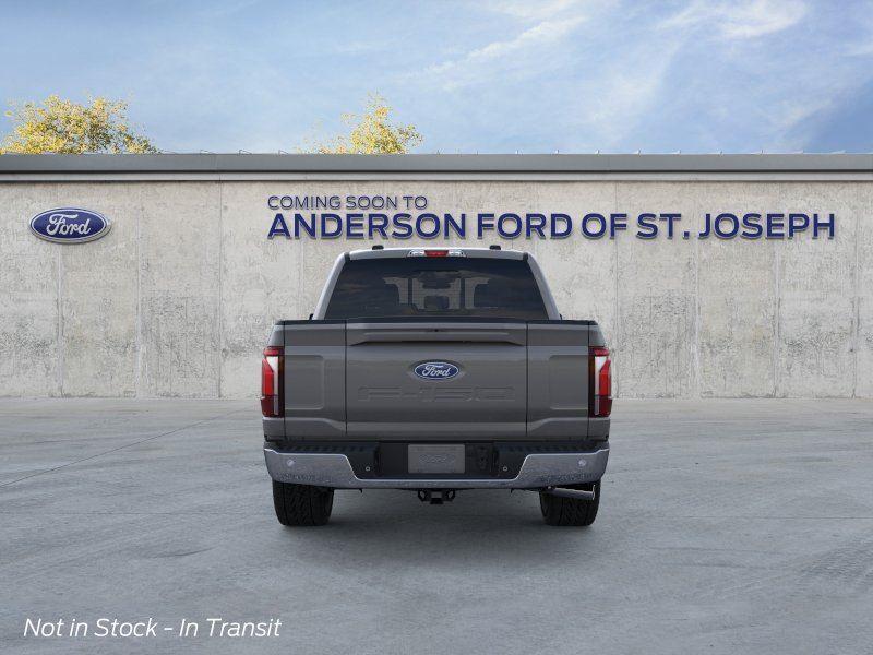 Vehicle photo 5
