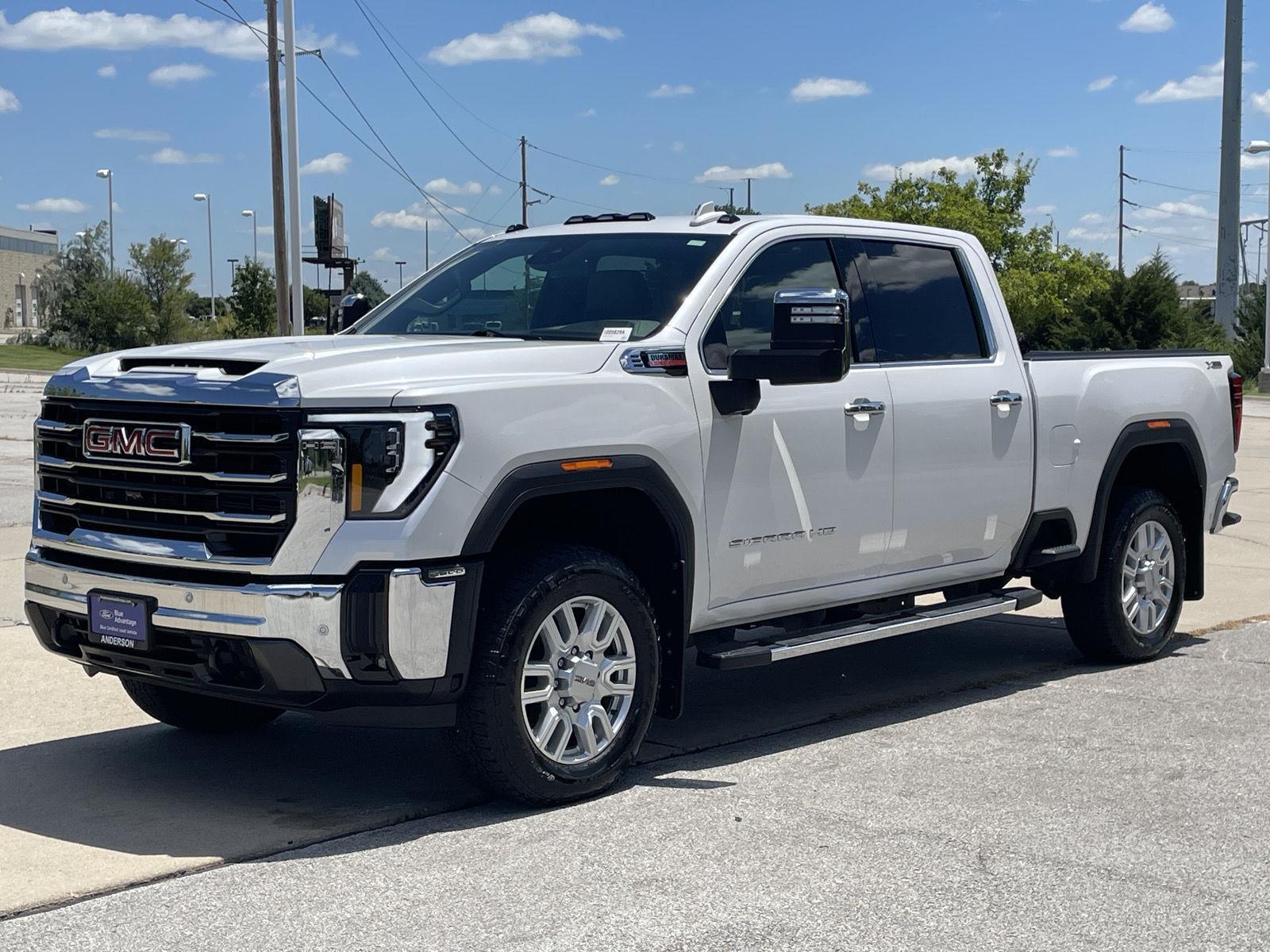  2024 GMC Sierra 2500HD SLT Crew Cab 4WD   