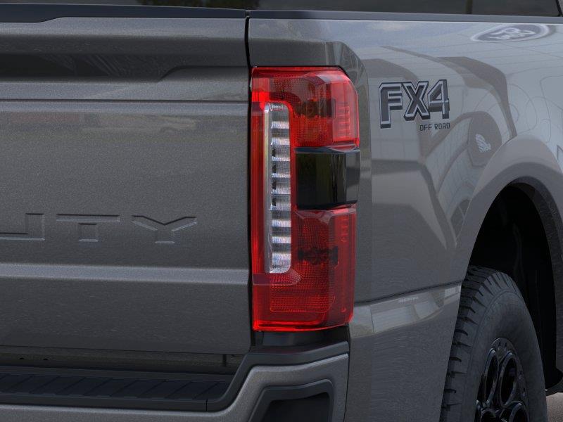 Vehicle photo 21