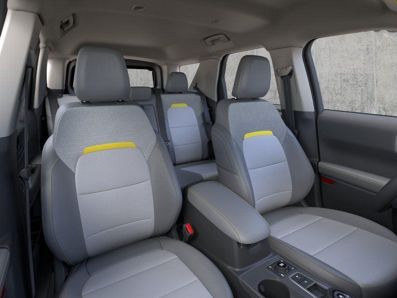 Vehicle photo 10