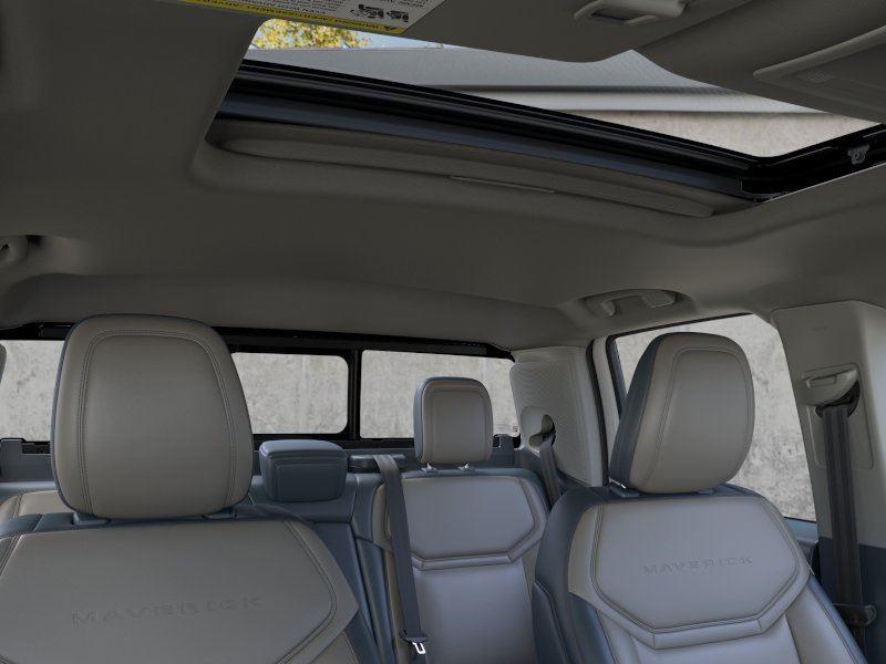 Vehicle photo 12