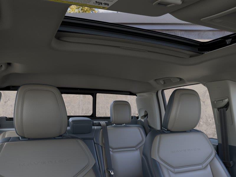Vehicle photo 12