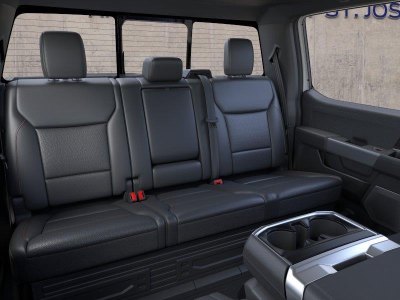 Vehicle photo 11
