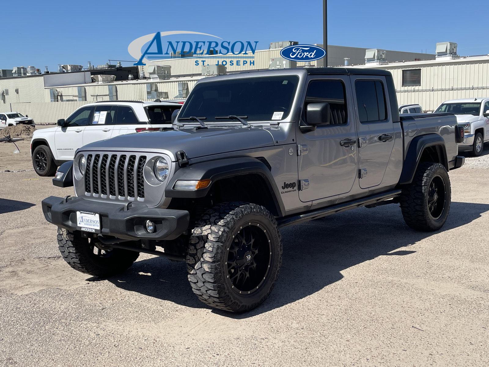 Billet Silver Metallic Clearcoat 2020 Jeep Gladiator Pickup Truck Four-Wheel Drive 8-Speed Automatic