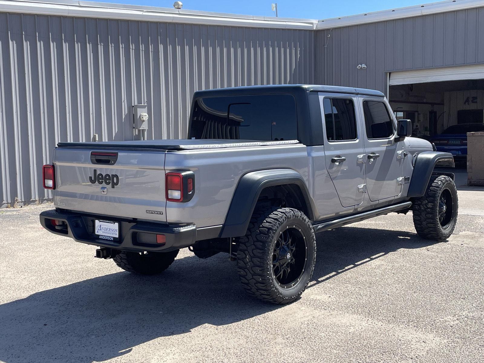 View vehicle photo 6