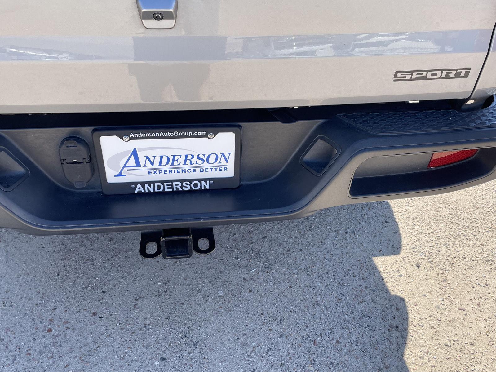 Vehicle photo 21