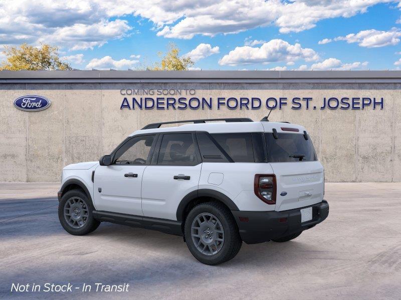 Vehicle photo 4