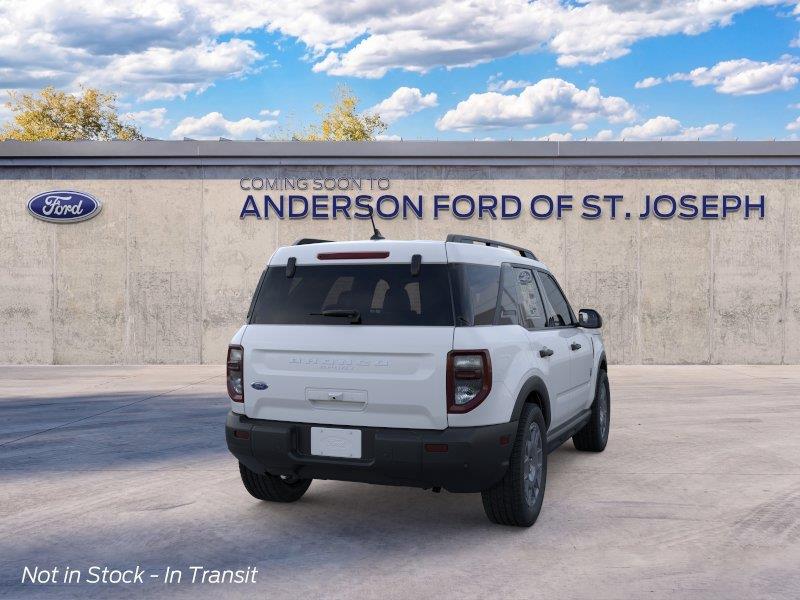 Vehicle photo 8
