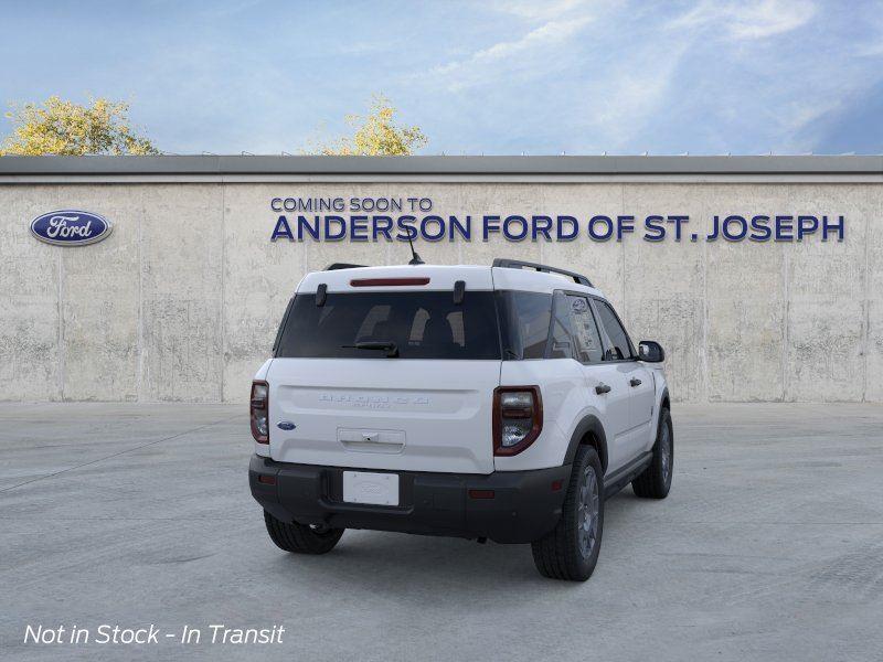 Vehicle photo 8