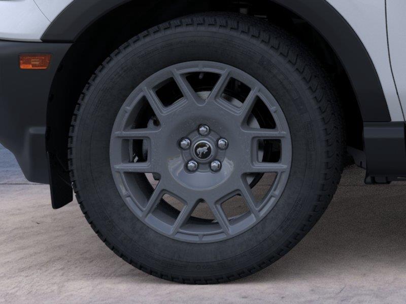 Vehicle photo 19