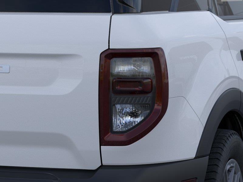 Vehicle photo 21