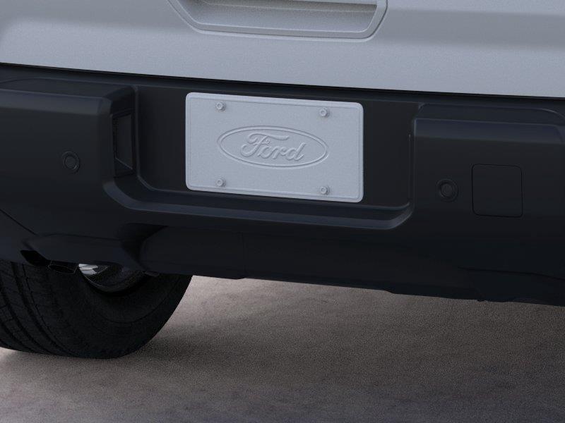 Vehicle photo 23