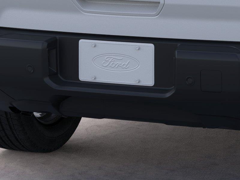 Vehicle photo 23