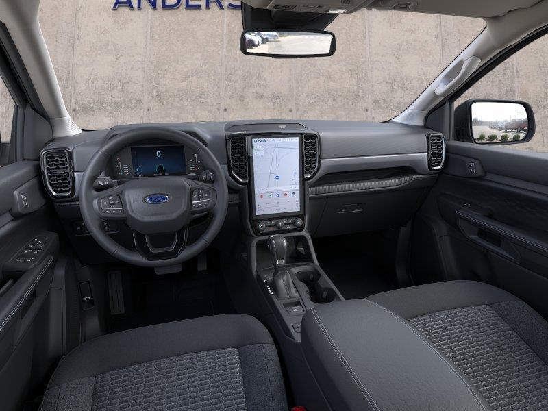 Vehicle photo 9
