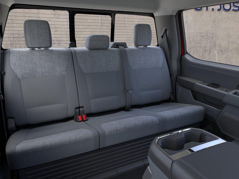 Vehicle photo 11
