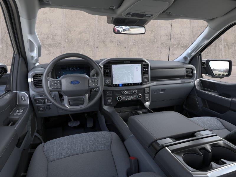 Vehicle photo 9