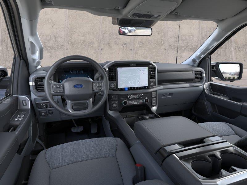 Vehicle photo 9