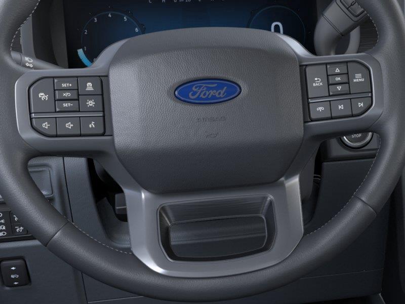 Vehicle photo 12