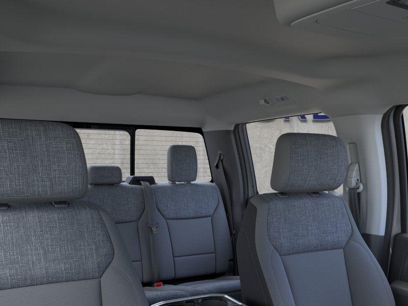 Vehicle photo 22