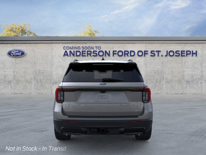 Vehicle photo 5