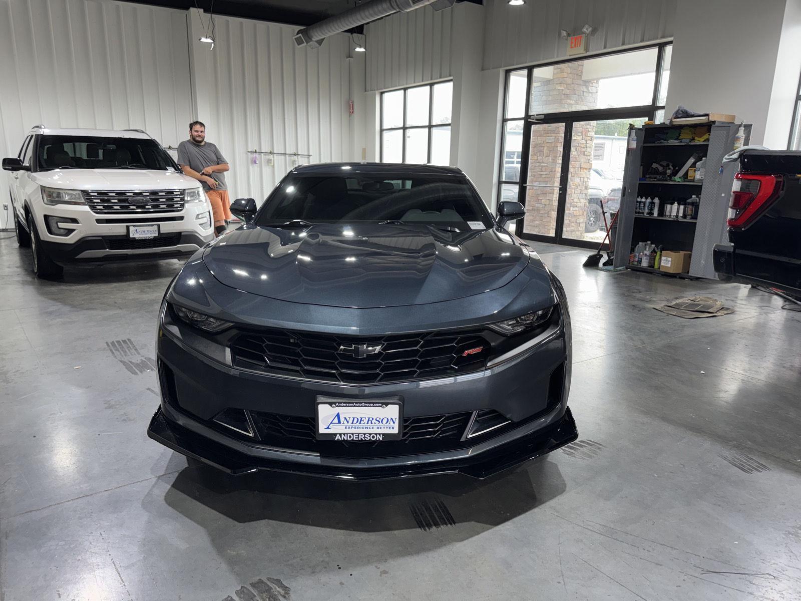 Vehicle photo 4