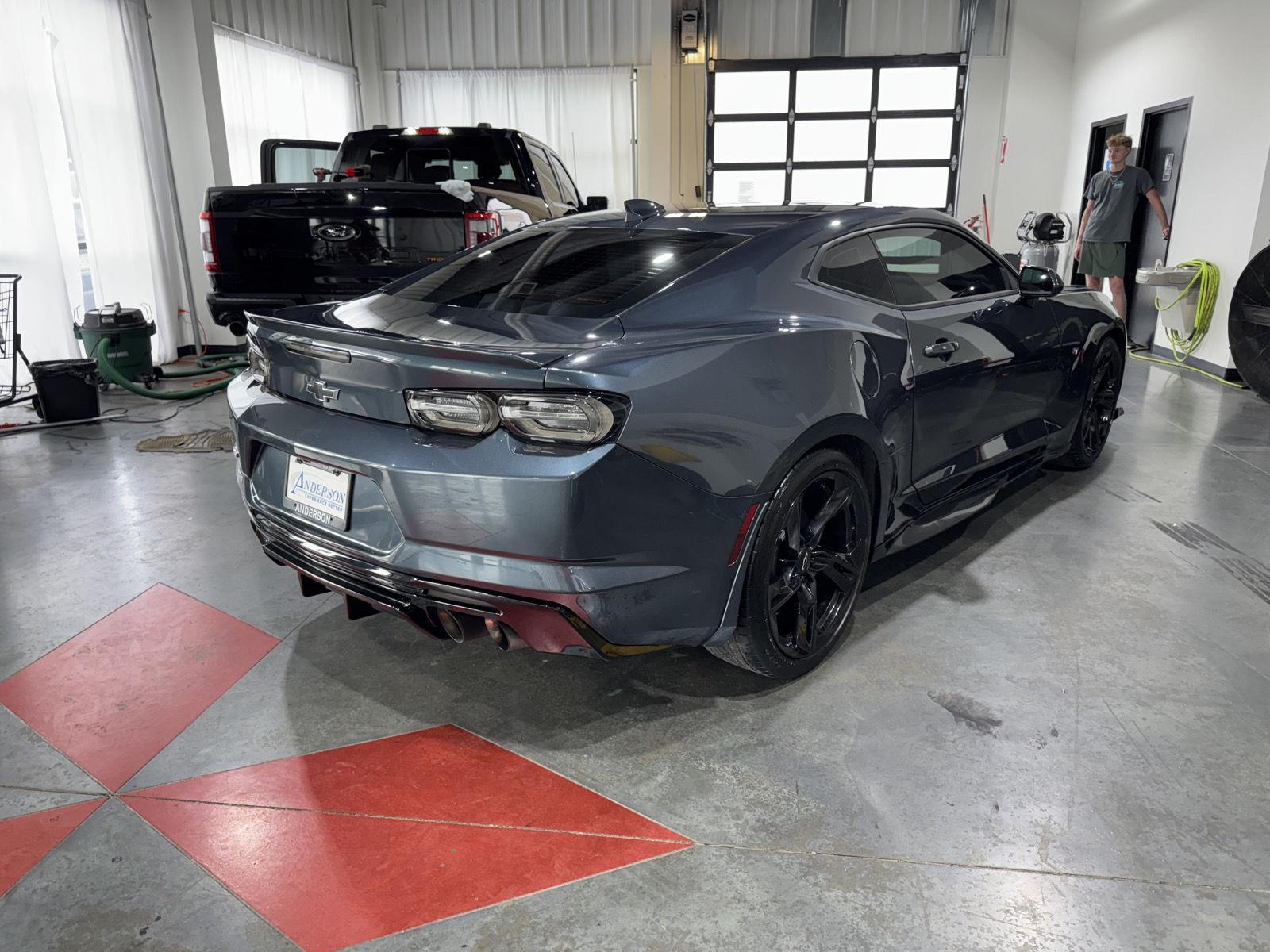 Vehicle photo 7
